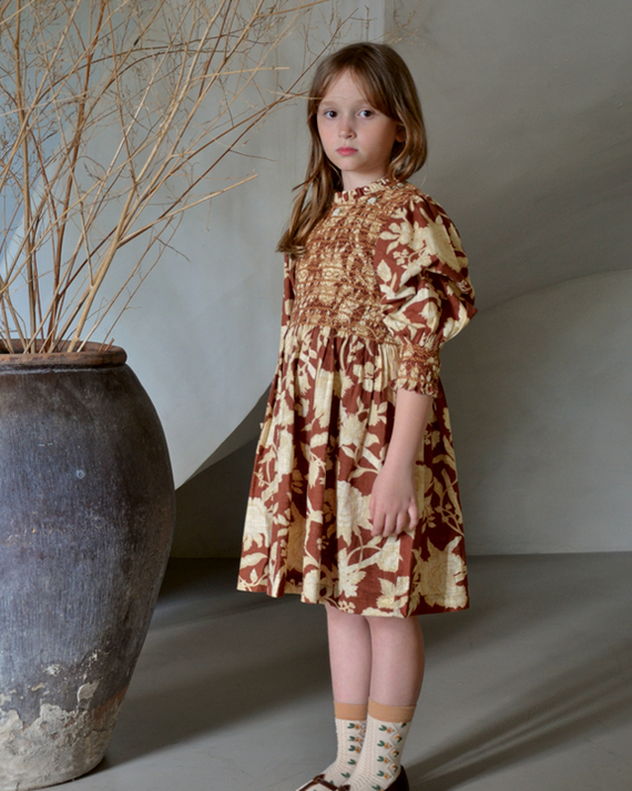 LILI et NENE キッズ BONJOUR 2024AW KIDS HANDSMOCK DRESS （red）4A-6A