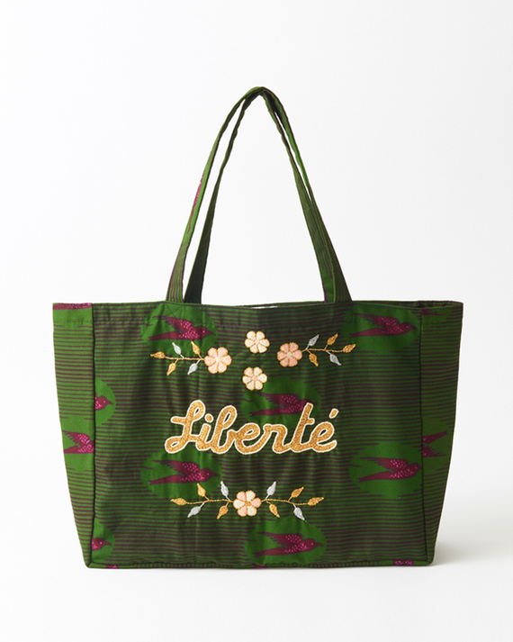 新品CSAO（セ・エス・ア・オ― ）花の刺繍トートバッグ - トートバッグ
