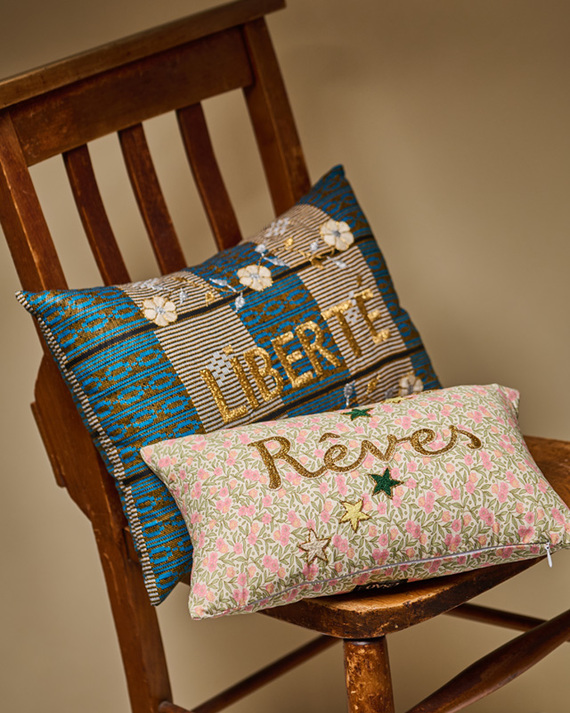 LILI et NENE CSAO（サオ） CSAO Embroidered cushion LIBERTE