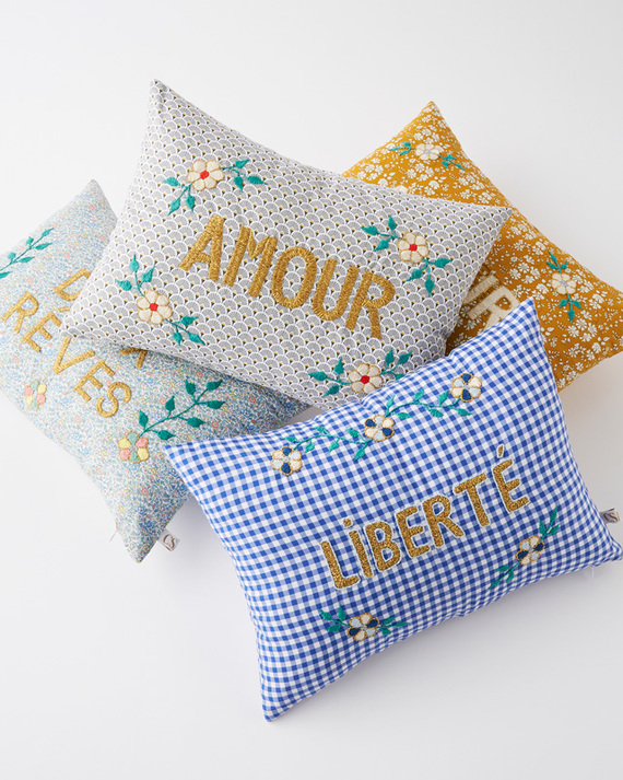 LILI et NENE CSAO（サオ） CSAO Embroidered cushion LIBERTE