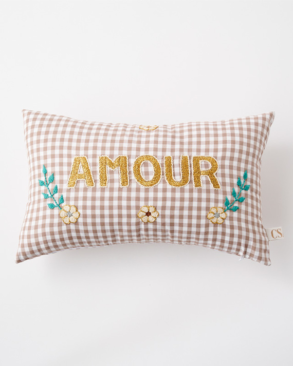 LILI et NENE CSAO（サオ） CSAO Mini embroidered cushion AMOUR