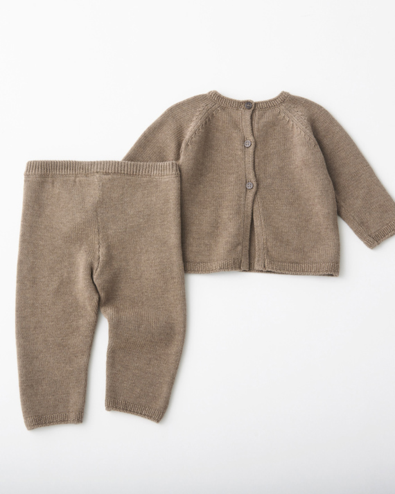 LILI et NENE ベビーのギフトセット BONTONベビーニットセットアップ 