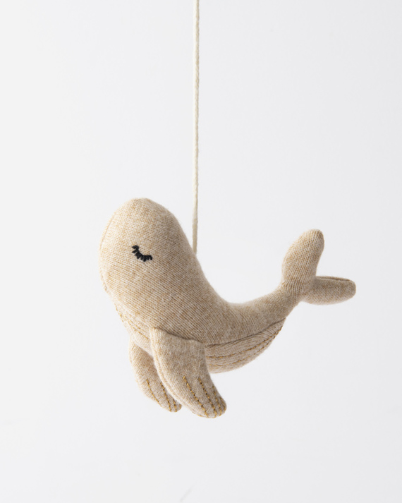 LILI et NENE ベビー KONGES SLOEJD ベビー クジラモビール（BEIGE